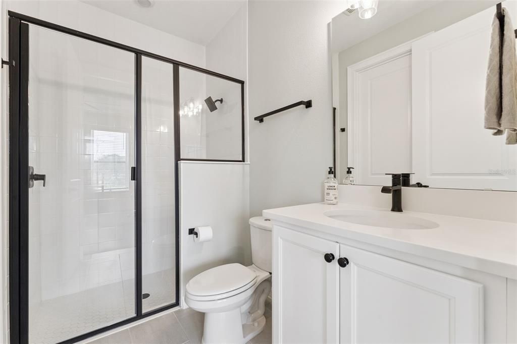 For Sale: $600,000 (3 beds, 3 baths, 1998 Square Feet)