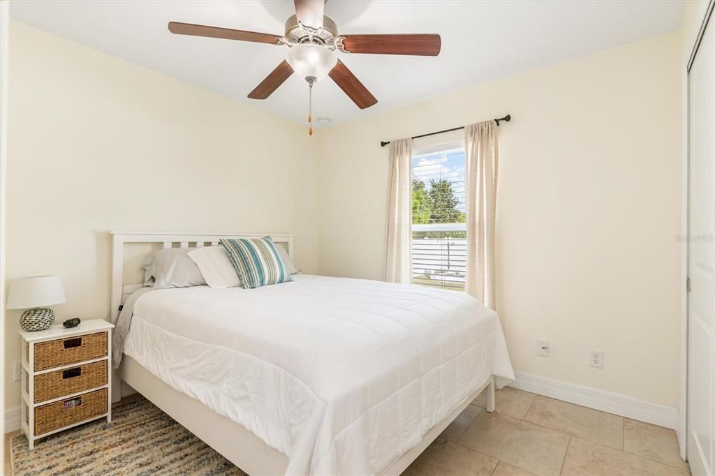 En Venta: $320,000 (3 camas, 2 baños, 1215 Pies cuadrados)