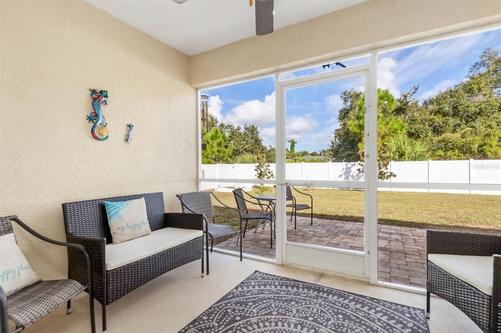 En Venta: $320,000 (3 camas, 2 baños, 1215 Pies cuadrados)