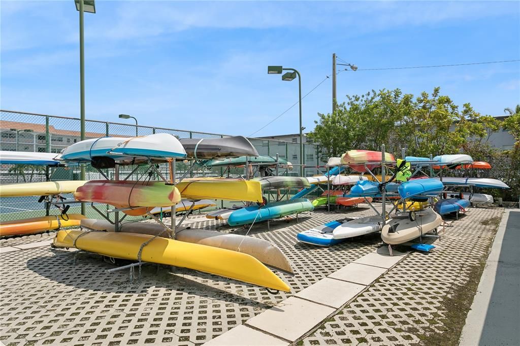 待售: $350,000 (2 贝兹, 2 浴室, 1250 平方英尺)