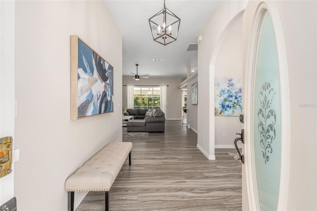 En Venta: $659,000 (4 camas, 3 baños, 2466 Pies cuadrados)