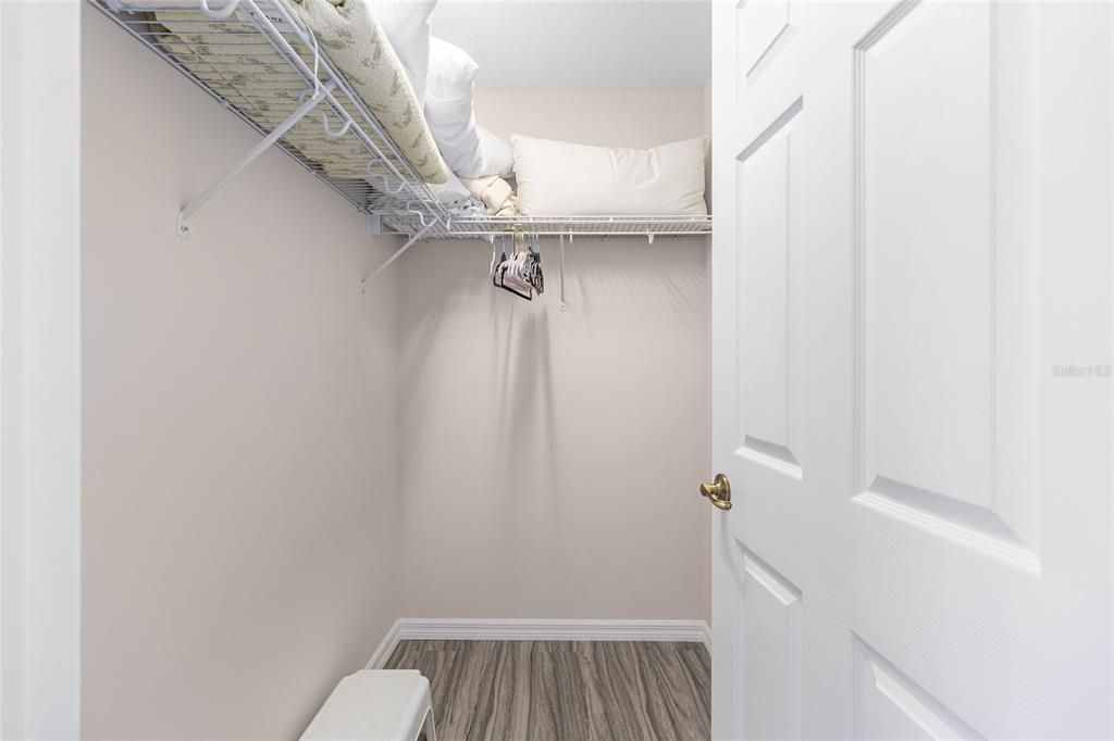 En Venta: $659,000 (4 camas, 3 baños, 2466 Pies cuadrados)