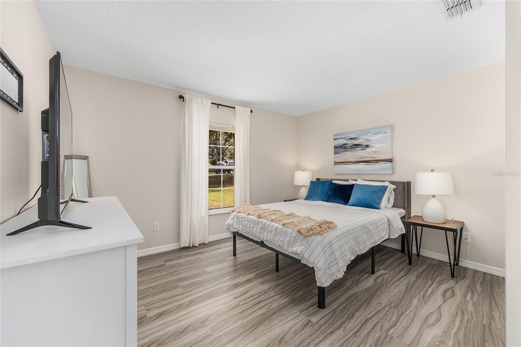 En Venta: $659,000 (4 camas, 3 baños, 2466 Pies cuadrados)