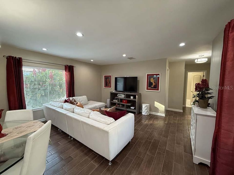 待售: $530,000 (3 贝兹, 2 浴室, 1588 平方英尺)