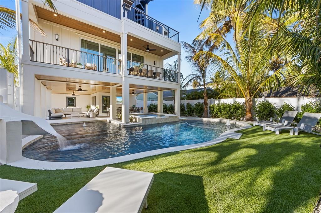 For Sale: $4,475,000 (8 beds, 8 baths, 3899 Square Feet)