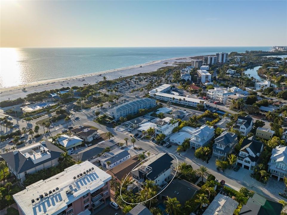 For Sale: $4,475,000 (8 beds, 8 baths, 3899 Square Feet)