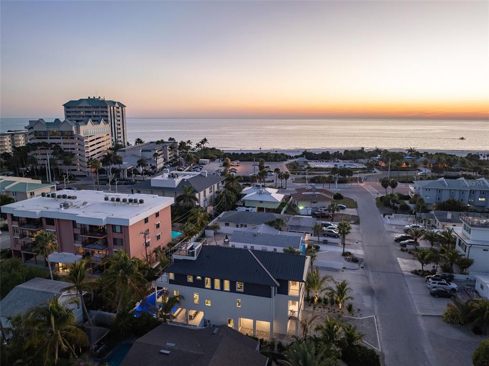 For Sale: $4,475,000 (8 beds, 8 baths, 3899 Square Feet)