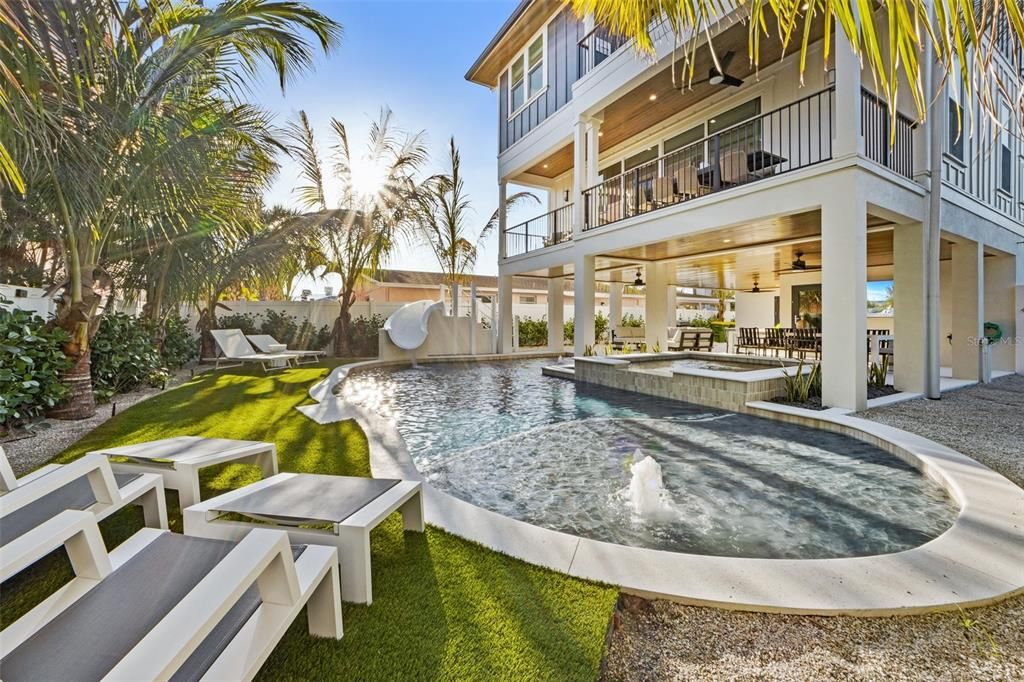 For Sale: $4,475,000 (8 beds, 8 baths, 3899 Square Feet)