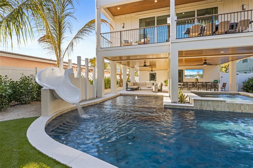 For Sale: $4,475,000 (8 beds, 8 baths, 3899 Square Feet)