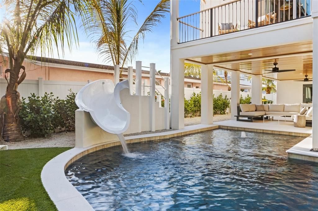 For Sale: $4,475,000 (8 beds, 8 baths, 3899 Square Feet)