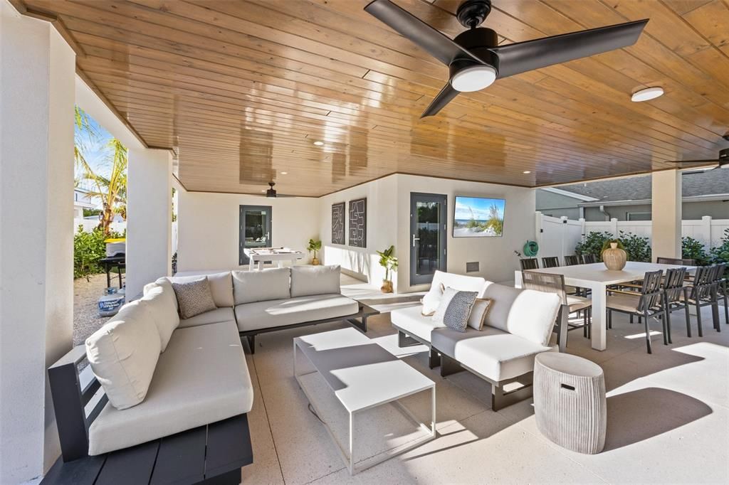 For Sale: $4,475,000 (8 beds, 8 baths, 3899 Square Feet)