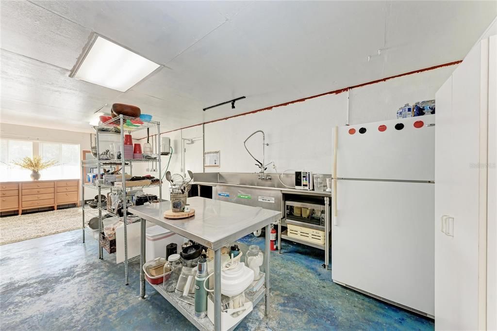 На продажу: $725,000 (6 спален, 0 ванн, 5132 Квадратных фут)