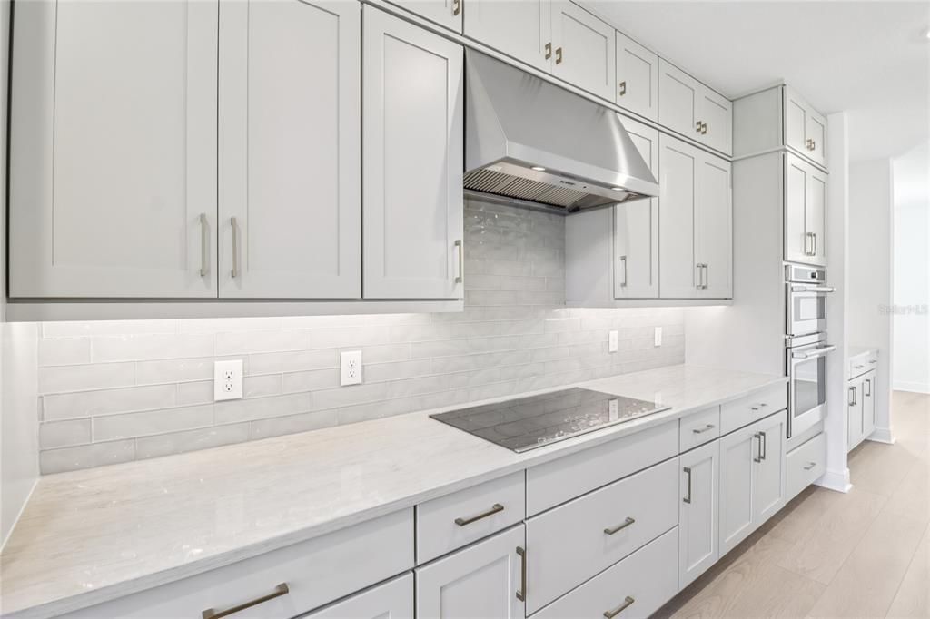 待售: $974,990 (5 贝兹, 4 浴室, 3542 平方英尺)