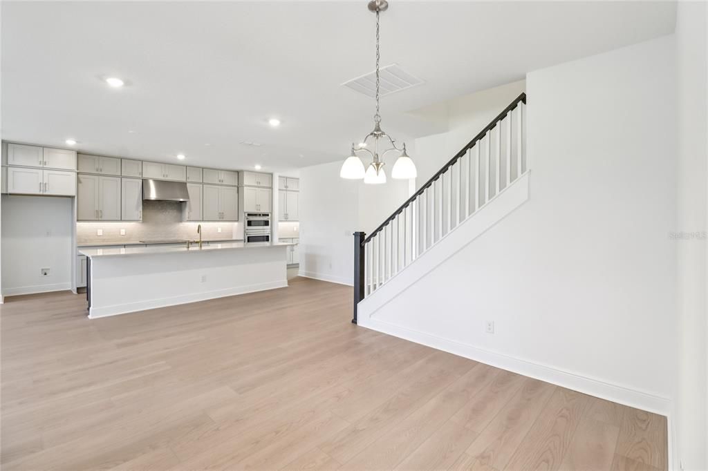 待售: $974,990 (5 贝兹, 4 浴室, 3542 平方英尺)