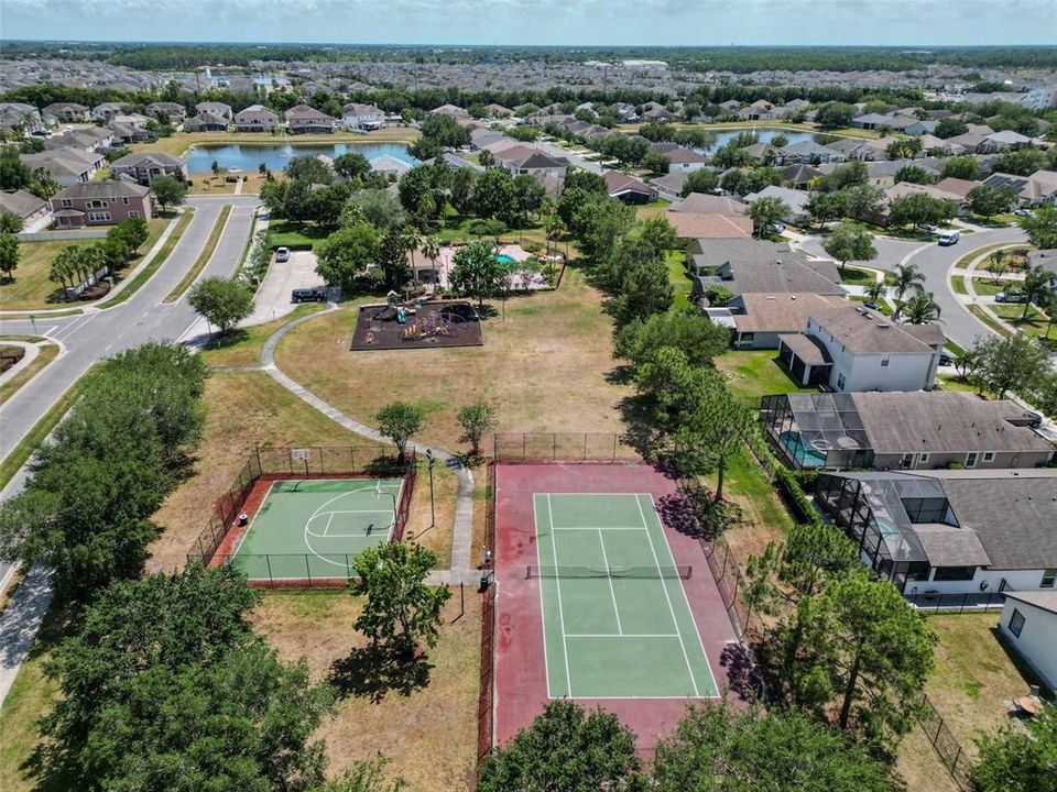 В аренду: $2,850 (4 спален, 2 ванн, 2245 Квадратных фут)