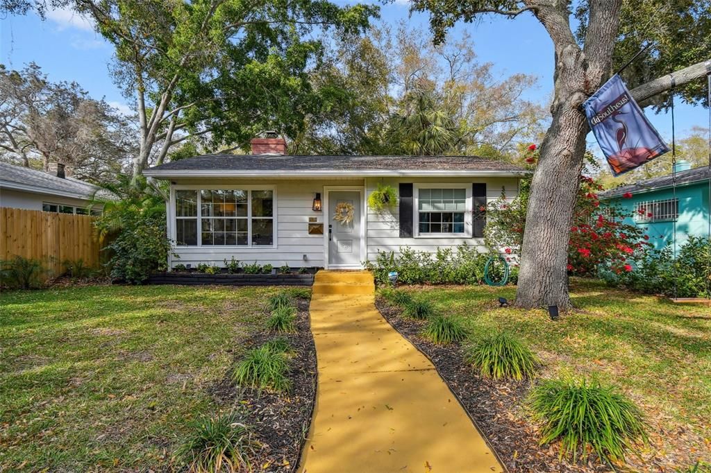 出租: $2,995 (2 贝兹, 1 浴室, 1063 平方英尺)