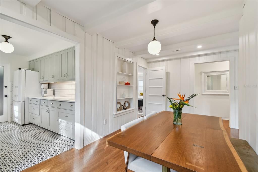 出租: $2,995 (2 贝兹, 1 浴室, 1063 平方英尺)