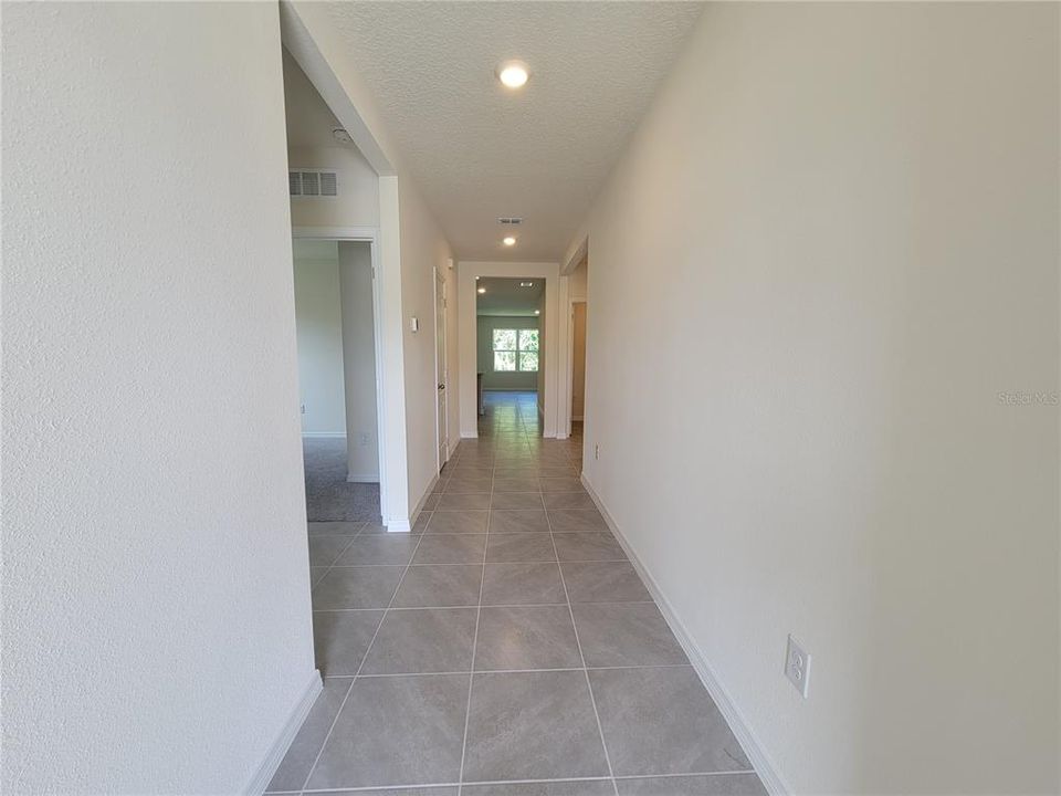 В аренду: $2,600 (4 спален, 2 ванн, 1846 Квадратных фут)