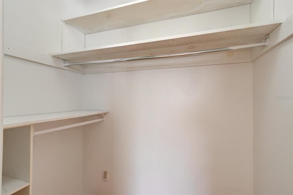 En Venta: $775,000 (3 camas, 3 baños, 1642 Pies cuadrados)