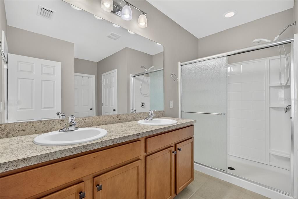 For Sale: $339,000 (4 beds, 2 baths, 1846 Square Feet)