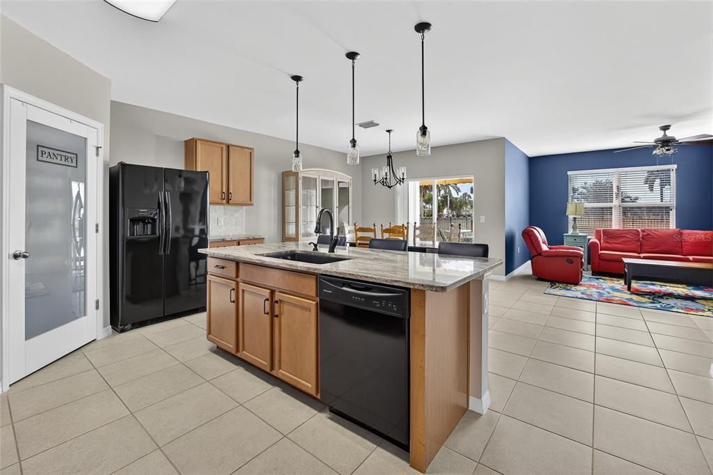 For Sale: $339,000 (4 beds, 2 baths, 1846 Square Feet)
