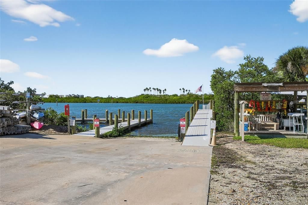 En Venta: $595,000 (3 camas, 2 baños, 1576 Pies cuadrados)