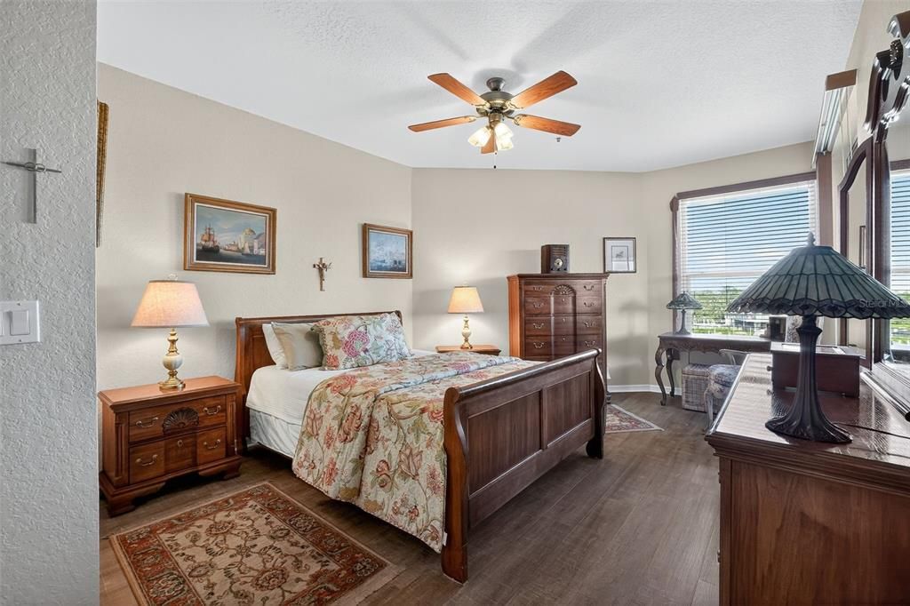 En Venta: $595,000 (3 camas, 2 baños, 1576 Pies cuadrados)