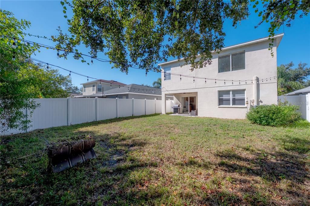 En Venta: $309,900 (4 camas, 2 baños, 2206 Pies cuadrados)