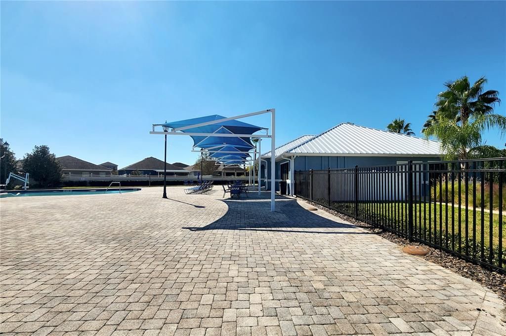 En Venta: $309,900 (4 camas, 2 baños, 2206 Pies cuadrados)