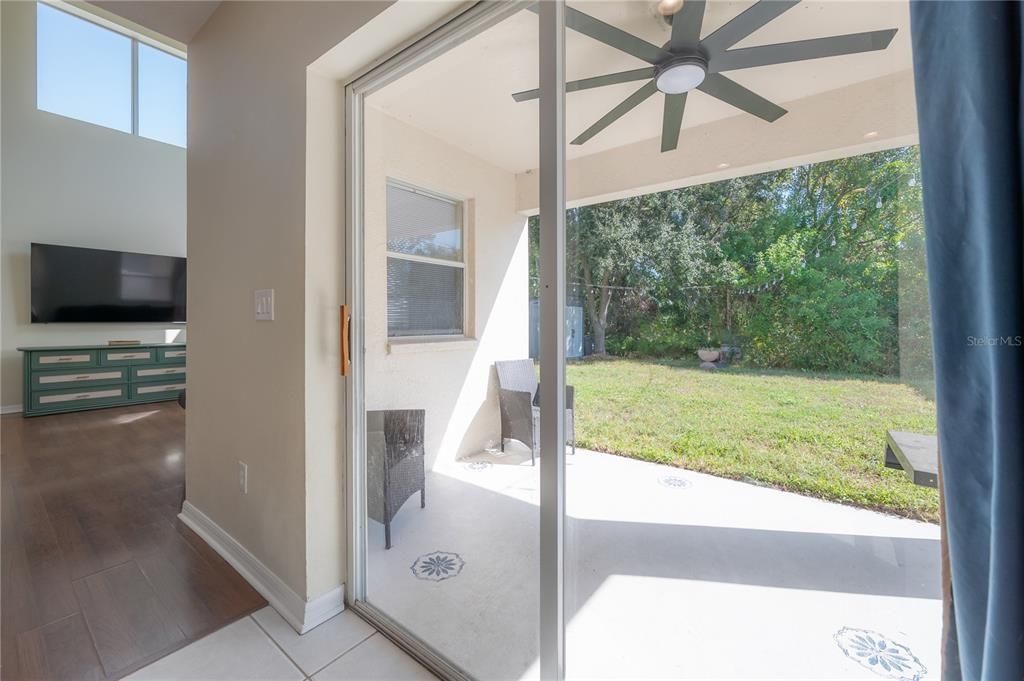 En Venta: $309,900 (4 camas, 2 baños, 2206 Pies cuadrados)