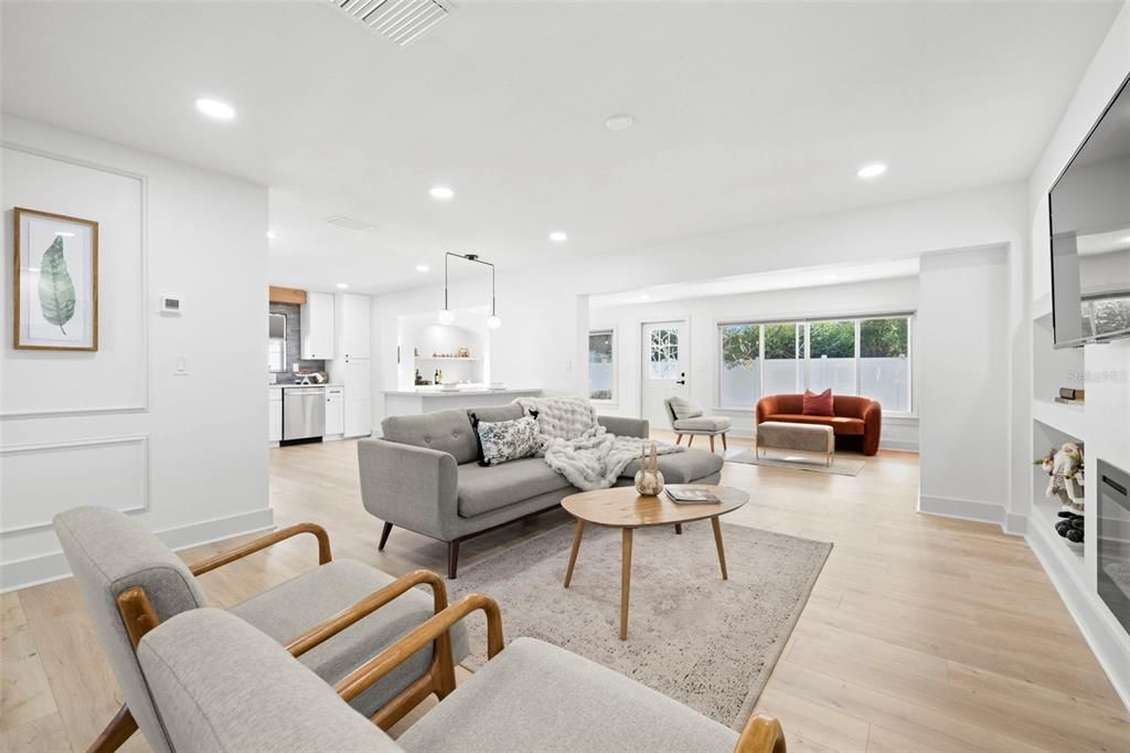 Active With Contract: $495,000 (2 beds, 2 baths, 1557 Square Feet)