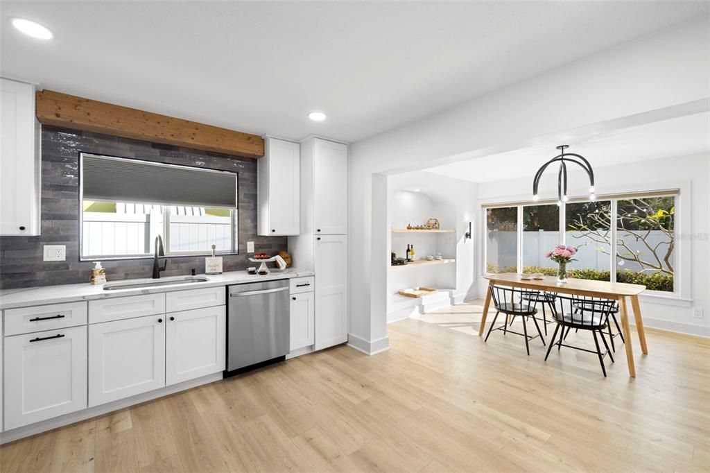 Active With Contract: $495,000 (2 beds, 2 baths, 1557 Square Feet)