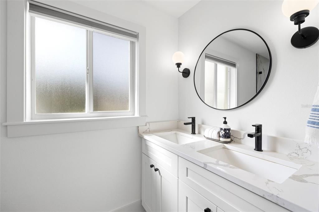 Active With Contract: $495,000 (2 beds, 2 baths, 1557 Square Feet)