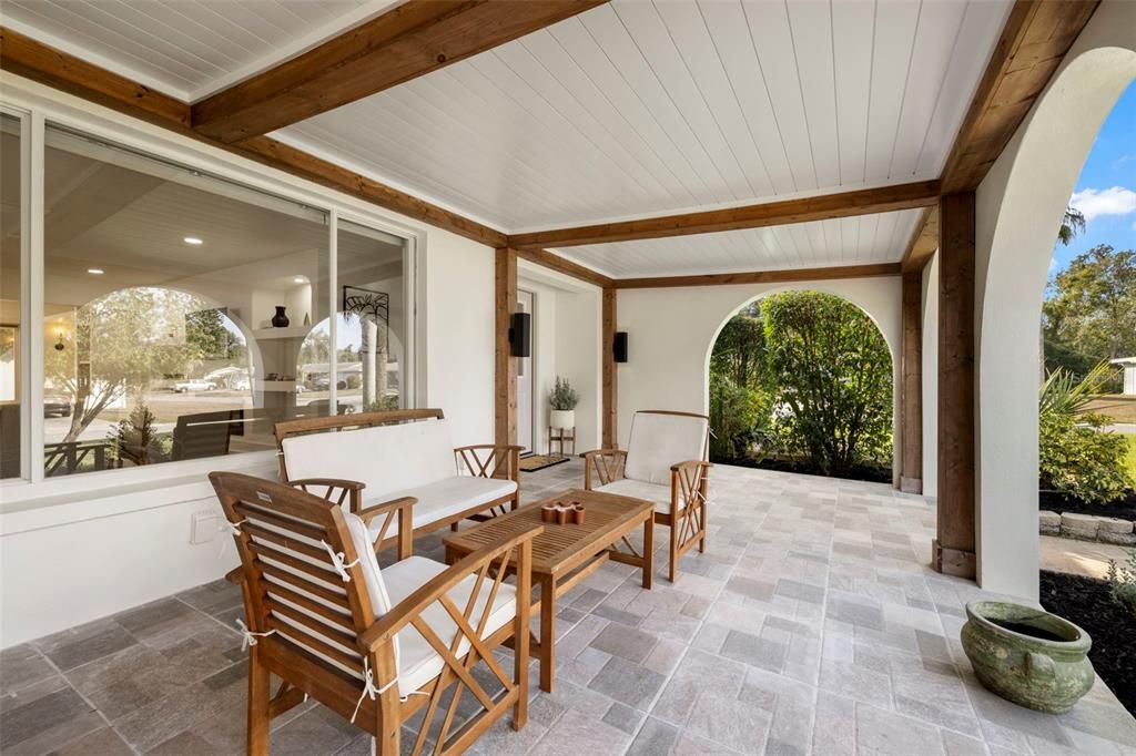 Active With Contract: $495,000 (2 beds, 2 baths, 1557 Square Feet)