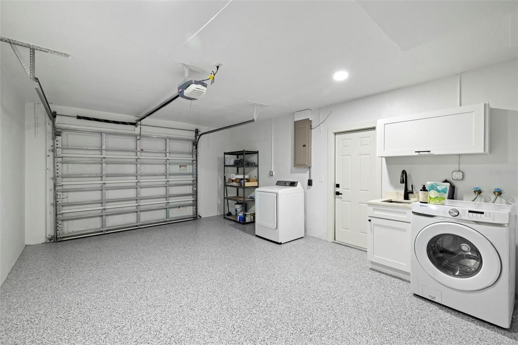 Active With Contract: $495,000 (2 beds, 2 baths, 1557 Square Feet)