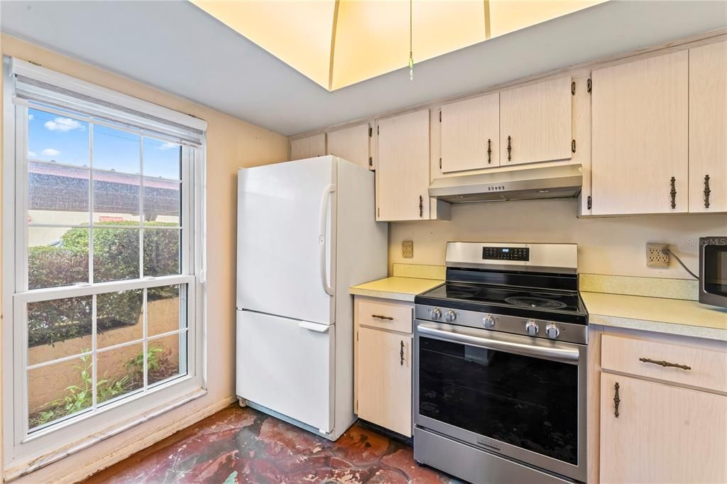 En Venta: $219,000 (2 camas, 2 baños, 1035 Pies cuadrados)