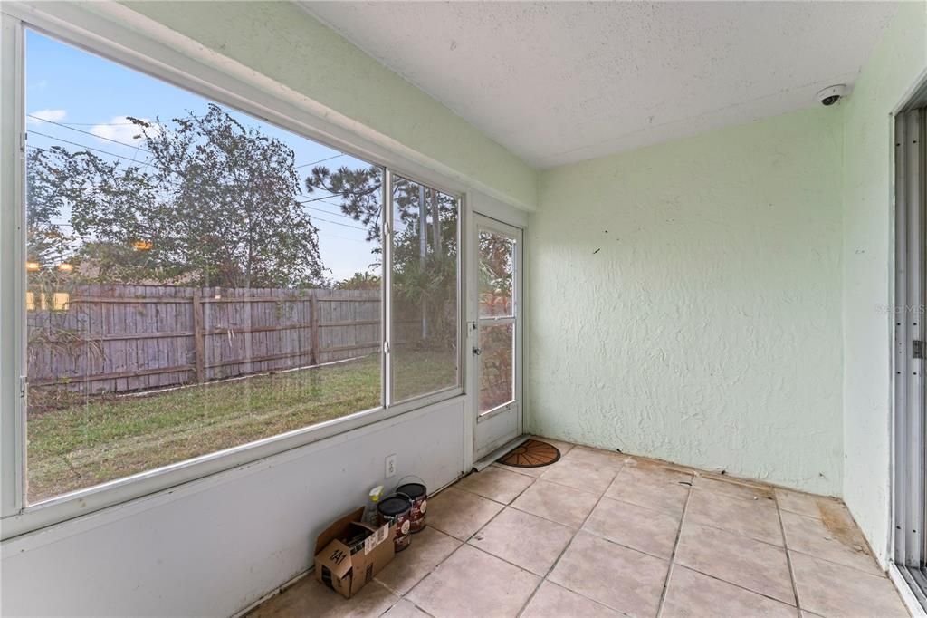 En Venta: $219,000 (2 camas, 2 baños, 1035 Pies cuadrados)