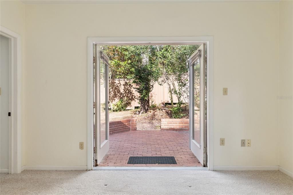 For Sale: $650,000 (4 beds, 3 baths, 3336 Square Feet)