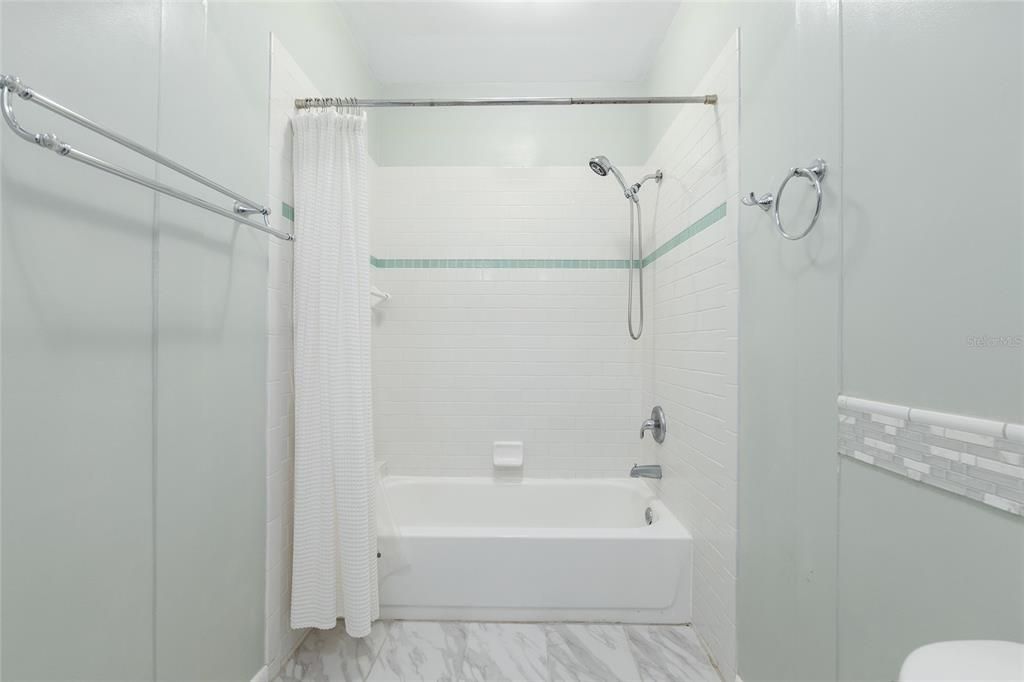 For Sale: $650,000 (4 beds, 3 baths, 3336 Square Feet)