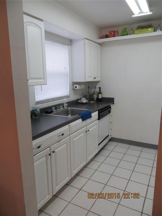 For Rent: $1,300 (2 beds, 1 baths, 960 Square Feet)