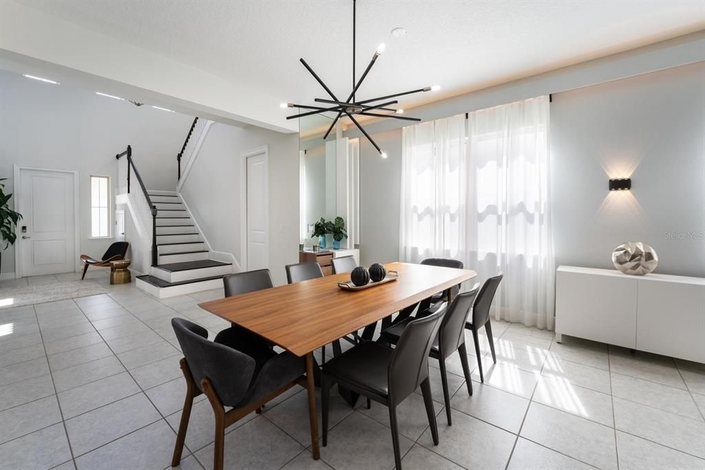 待售: $880,000 (4 贝兹, 3 浴室, 2812 平方英尺)