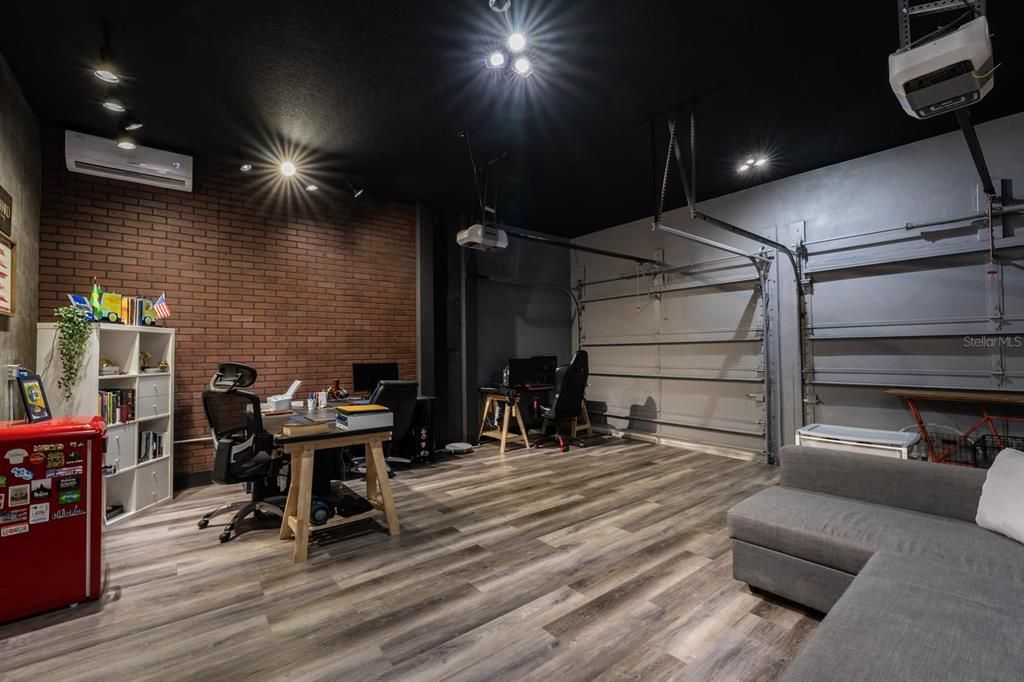 待售: $880,000 (4 贝兹, 3 浴室, 2812 平方英尺)