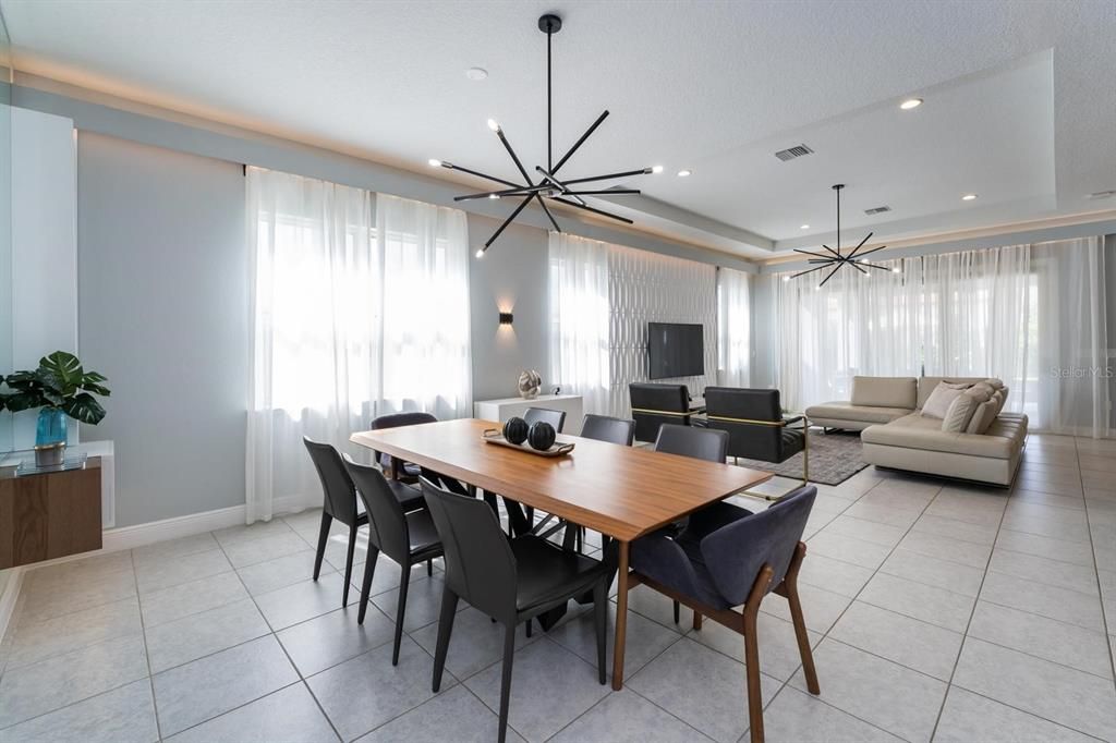 待售: $880,000 (4 贝兹, 3 浴室, 2812 平方英尺)