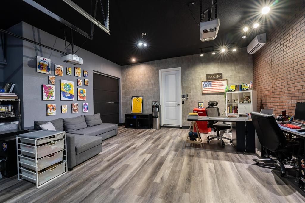 待售: $880,000 (4 贝兹, 3 浴室, 2812 平方英尺)