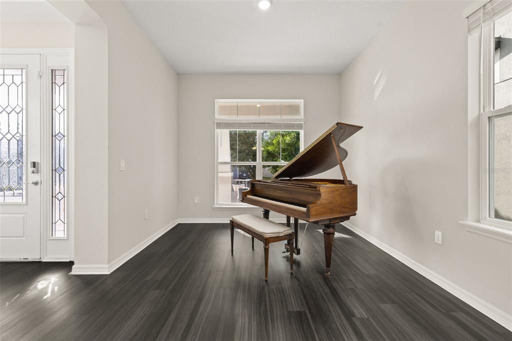 En Venta: $789,990 (4 camas, 3 baños, 3142 Pies cuadrados)