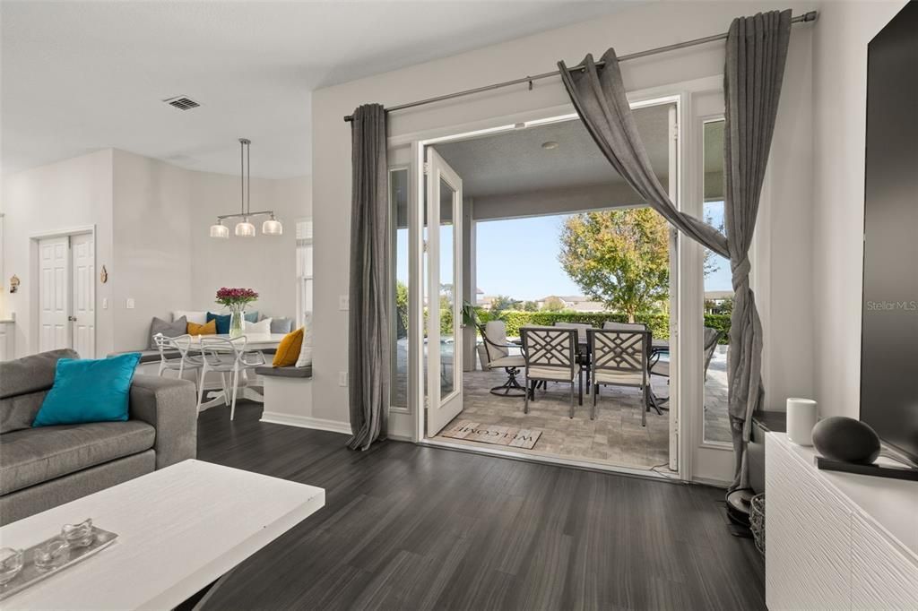 En Venta: $789,990 (4 camas, 3 baños, 3142 Pies cuadrados)