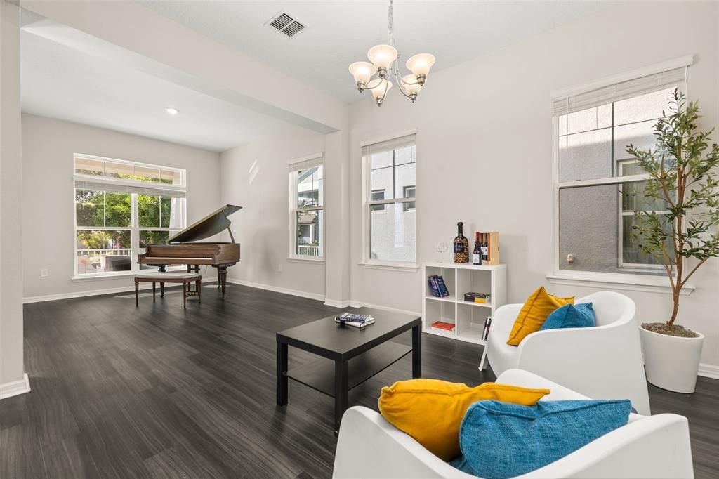 En Venta: $789,990 (4 camas, 3 baños, 3142 Pies cuadrados)