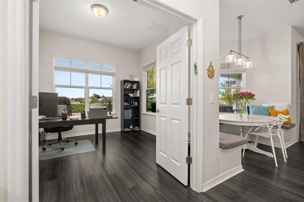 En Venta: $789,990 (4 camas, 3 baños, 3142 Pies cuadrados)