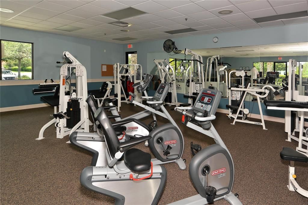 На продажу: $430,000 (2 спален, 2 ванн, 1931 Квадратных фут)