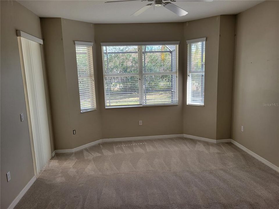 На продажу: $430,000 (2 спален, 2 ванн, 1931 Квадратных фут)